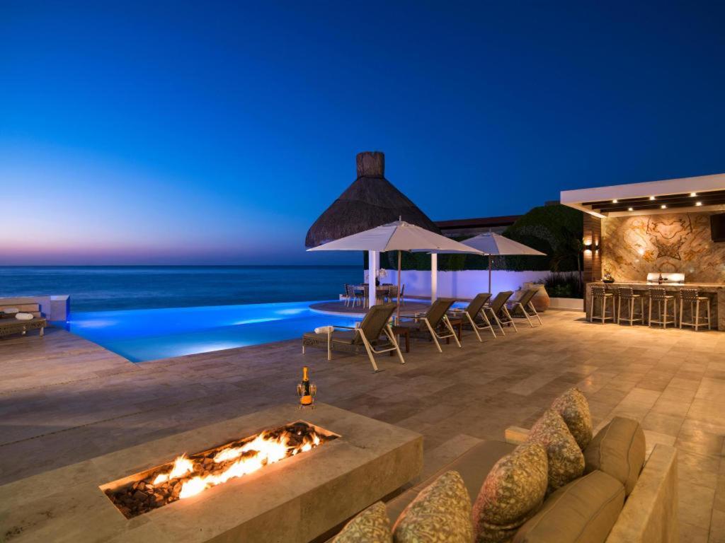 Ultra Exclusive Beachfront Villa Just Steps From The Sand With Butler Included San José del Cabo المظهر الخارجي الصورة