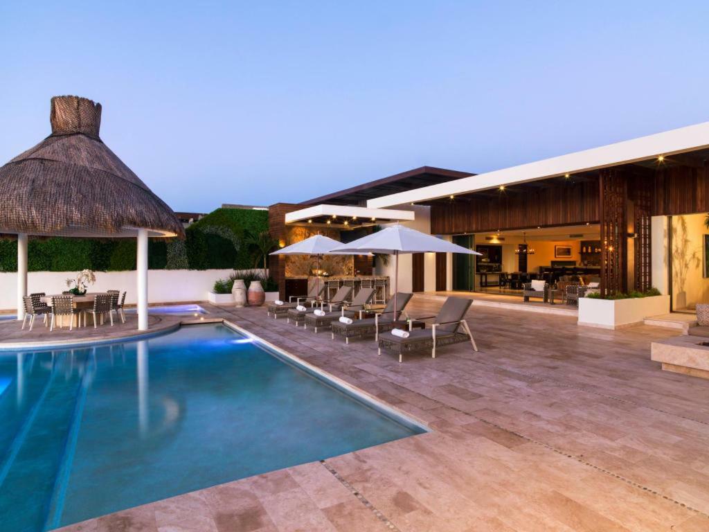 Ultra Exclusive Beachfront Villa Just Steps From The Sand With Butler Included San José del Cabo المظهر الخارجي الصورة